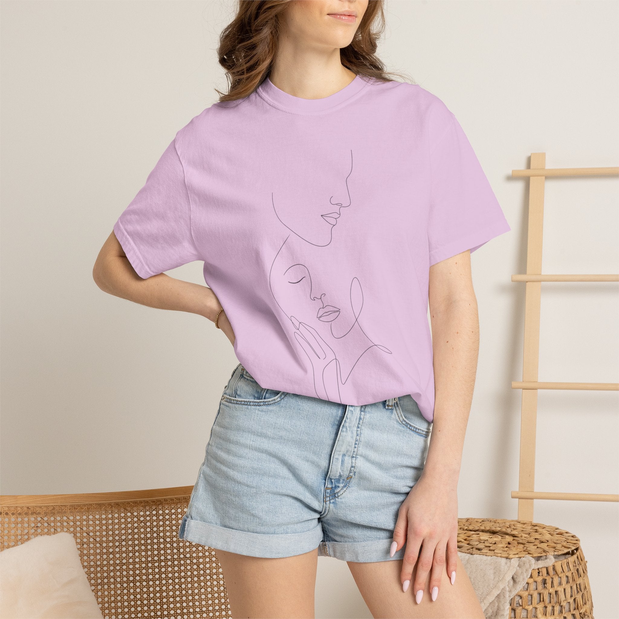 Minimalist Faces - LineArt - Graphic Tee
